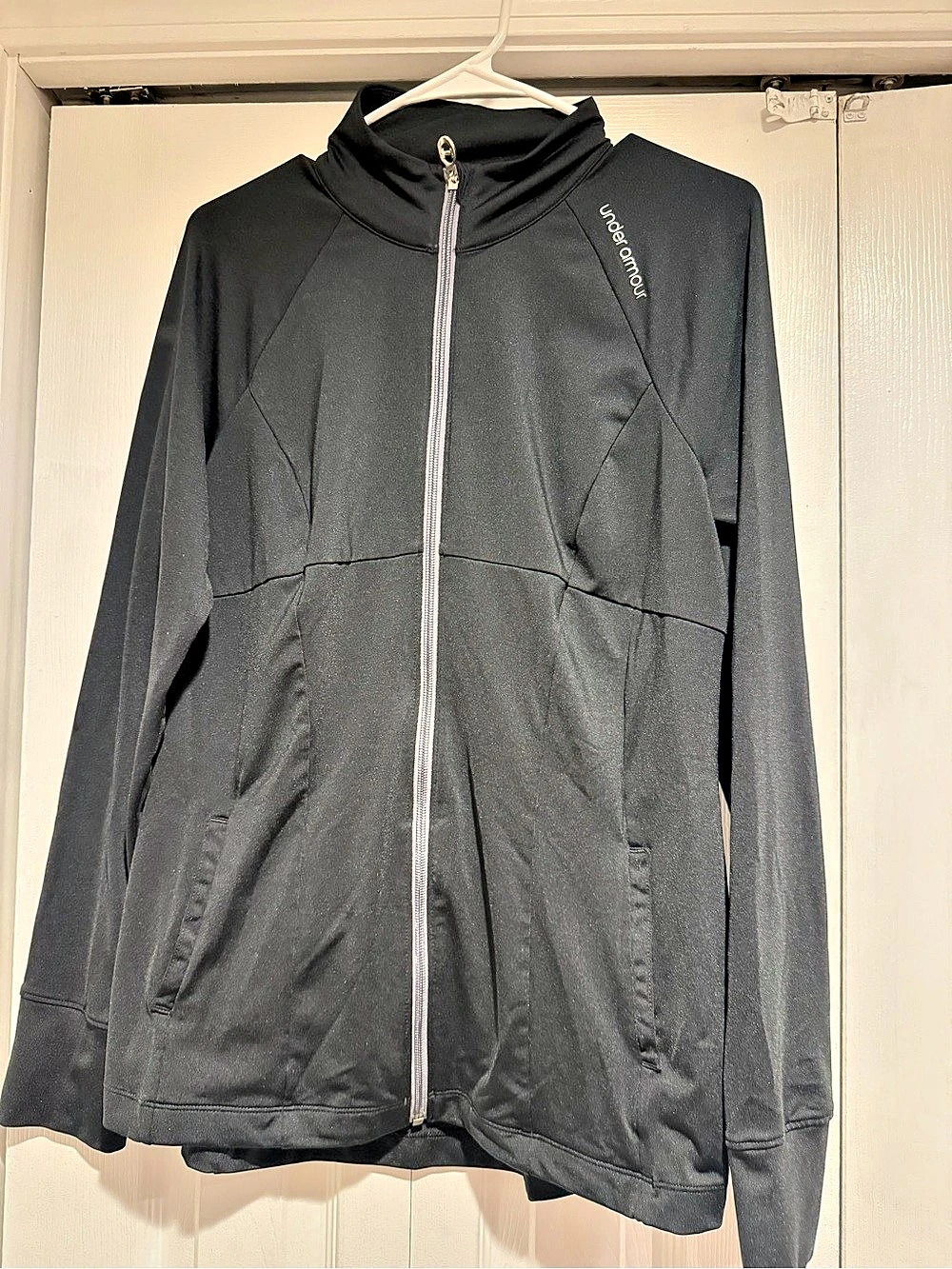 Under Armour Black Full-Zip Jacket Size Large